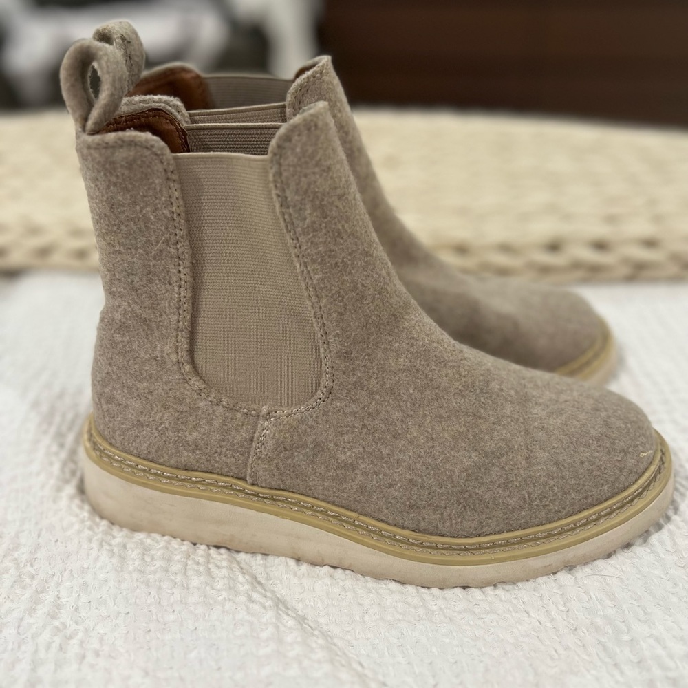 Women’s boots
